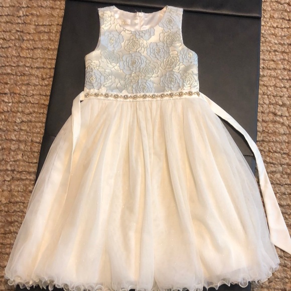 beautiful gold dresses Zapaka Women Metallic Satin Prom Dress with Slit A Line Pleated V Neck Long Formal Dress, Golden / UK30 hp while the patterned glitter Style:Short ver 270 Spanish fiesta ideas